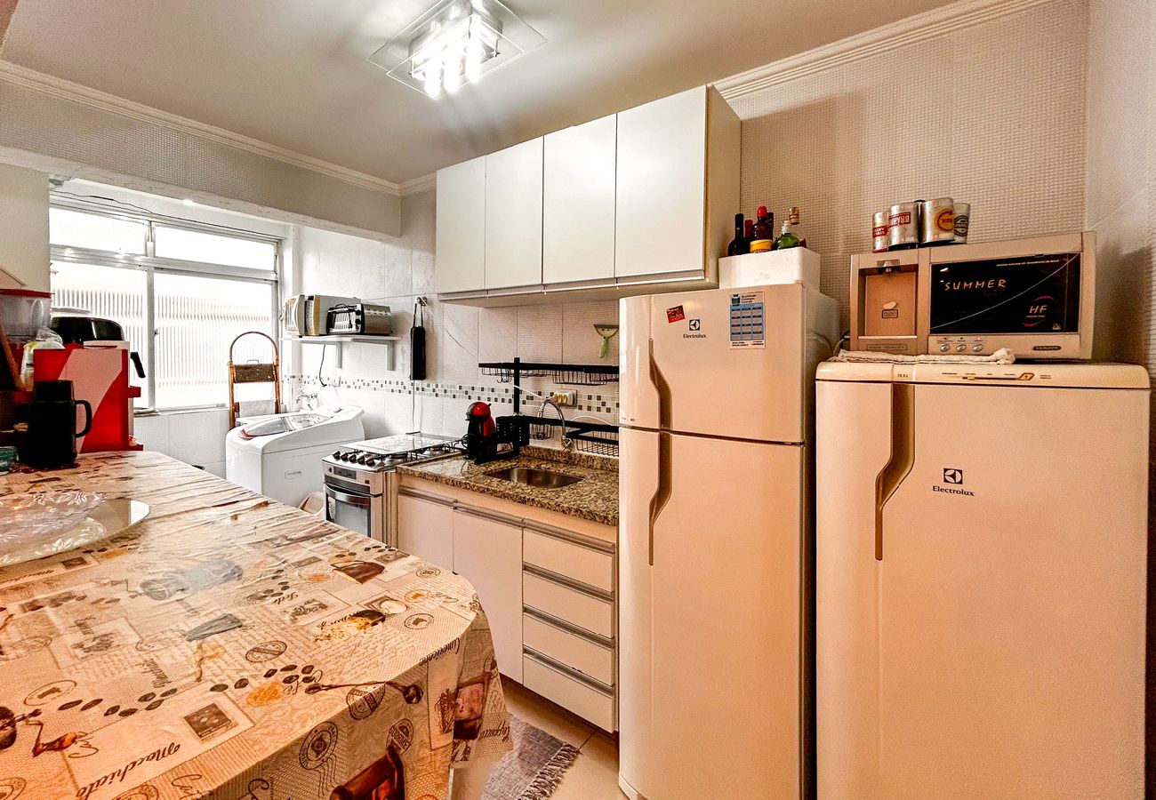 Apartamento em Guarujá - Apto a 800m da Praia da Enseada no Guarujá/SP Apartamento em Guarujá - Apto a 800m da Praia da Enseada no Guarujá/SP