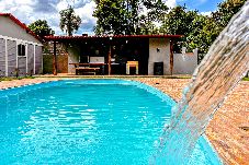 Casa em Ibiúna - Ótima chácara c churrasq, piscina e WiFi - Ibiúna