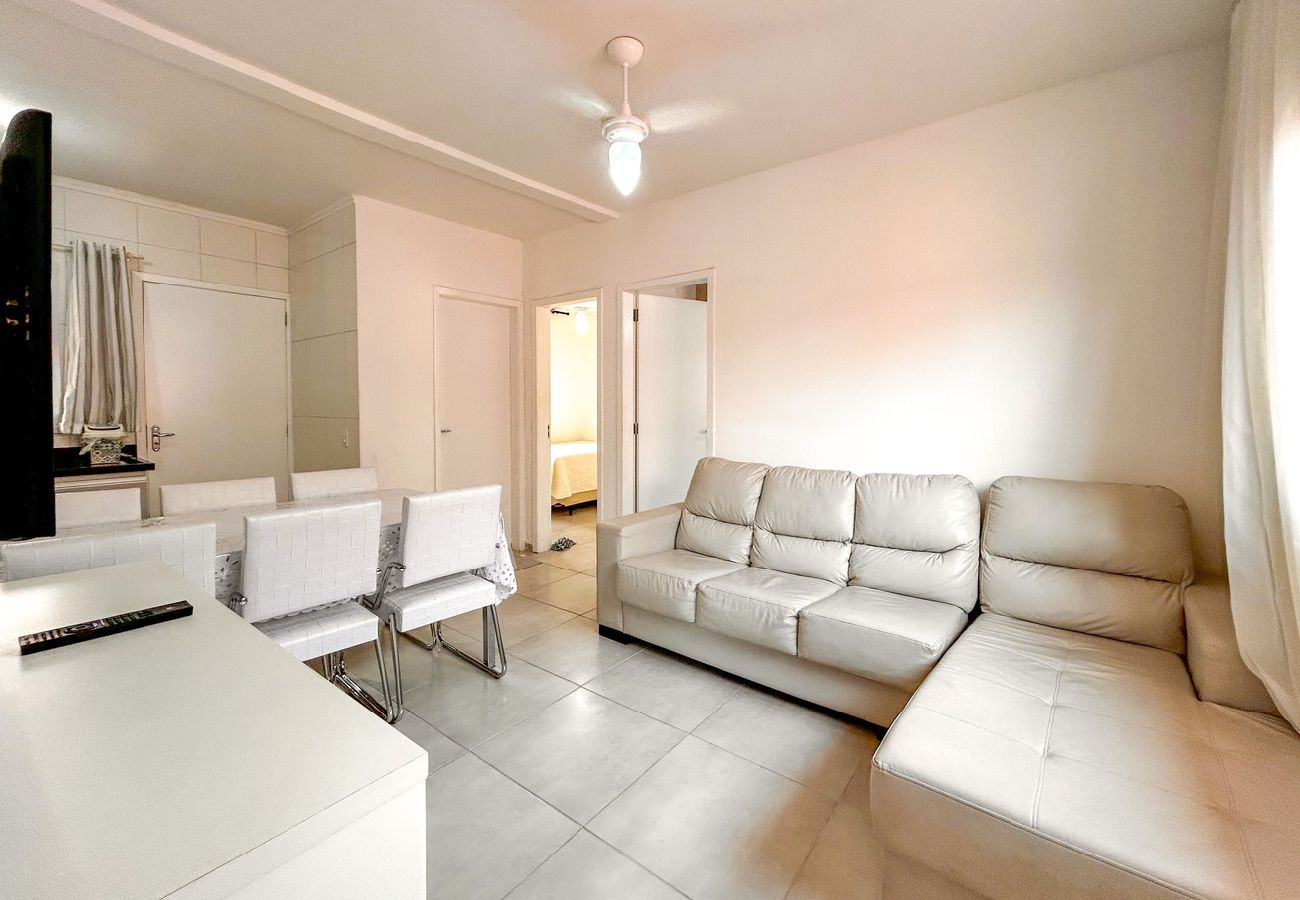 Apartamento em Bertioga - Apto com WiFi a 3 min de carro da Praia da Enseada Apartamento em Bertioga - Apto com WiFi a 3 min de carro da Praia da Enseada