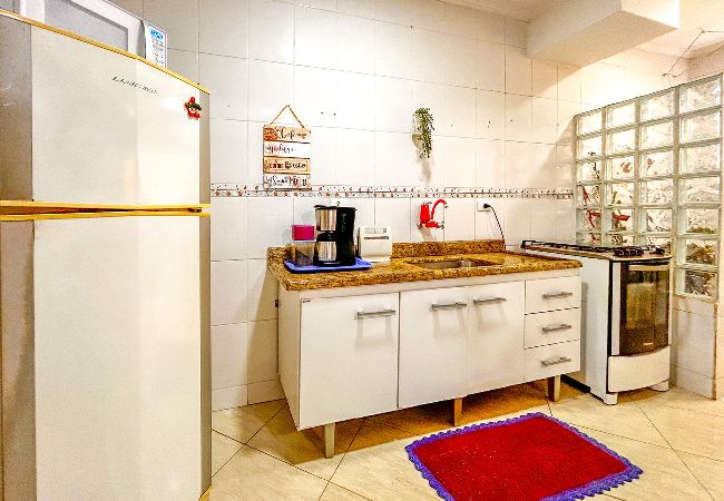 Apartamento em São Vicente - Apto a poucos metros da Praia do Gonzaguinha/SP Apartamento em São Vicente - Apto a poucos metros da Praia do Gonzaguinha/SP