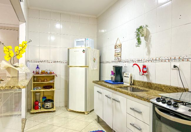 Apartamento em São Vicente - Apto a poucos metros da Praia do Gonzaguinha/SP Apartamento em São Vicente - Apto a poucos metros da Praia do Gonzaguinha/SP
