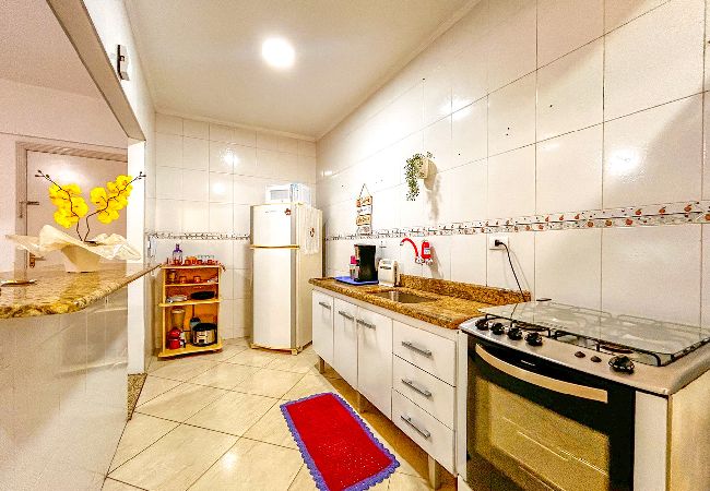 Apartamento em São Vicente - Apto a poucos metros da Praia do Gonzaguinha/SP Apartamento em São Vicente - Apto a poucos metros da Praia do Gonzaguinha/SP