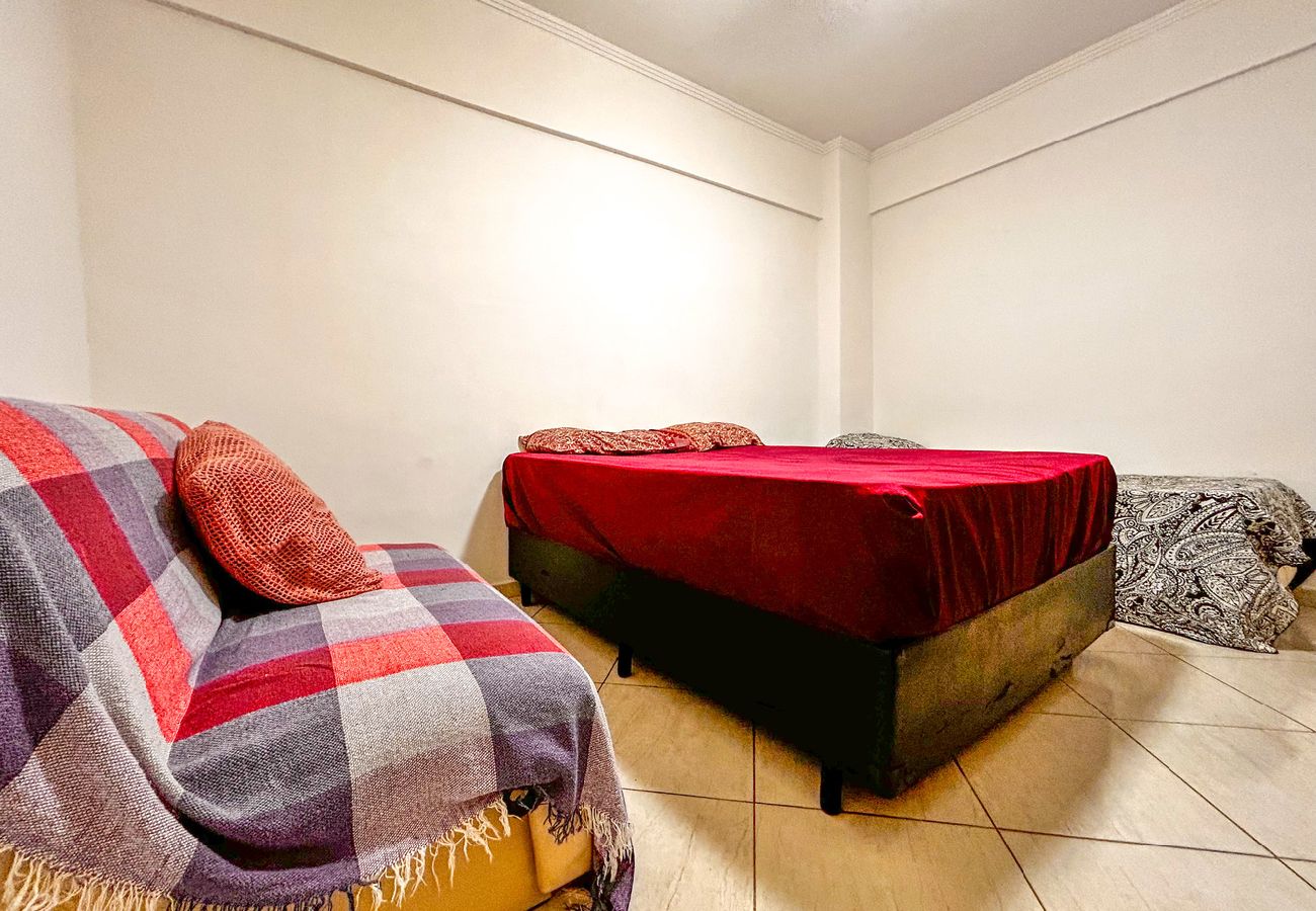 Apartamento em São Vicente - Apto a poucos metros da Praia do Gonzaguinha/SP Apartamento em São Vicente - Apto a poucos metros da Praia do Gonzaguinha/SP