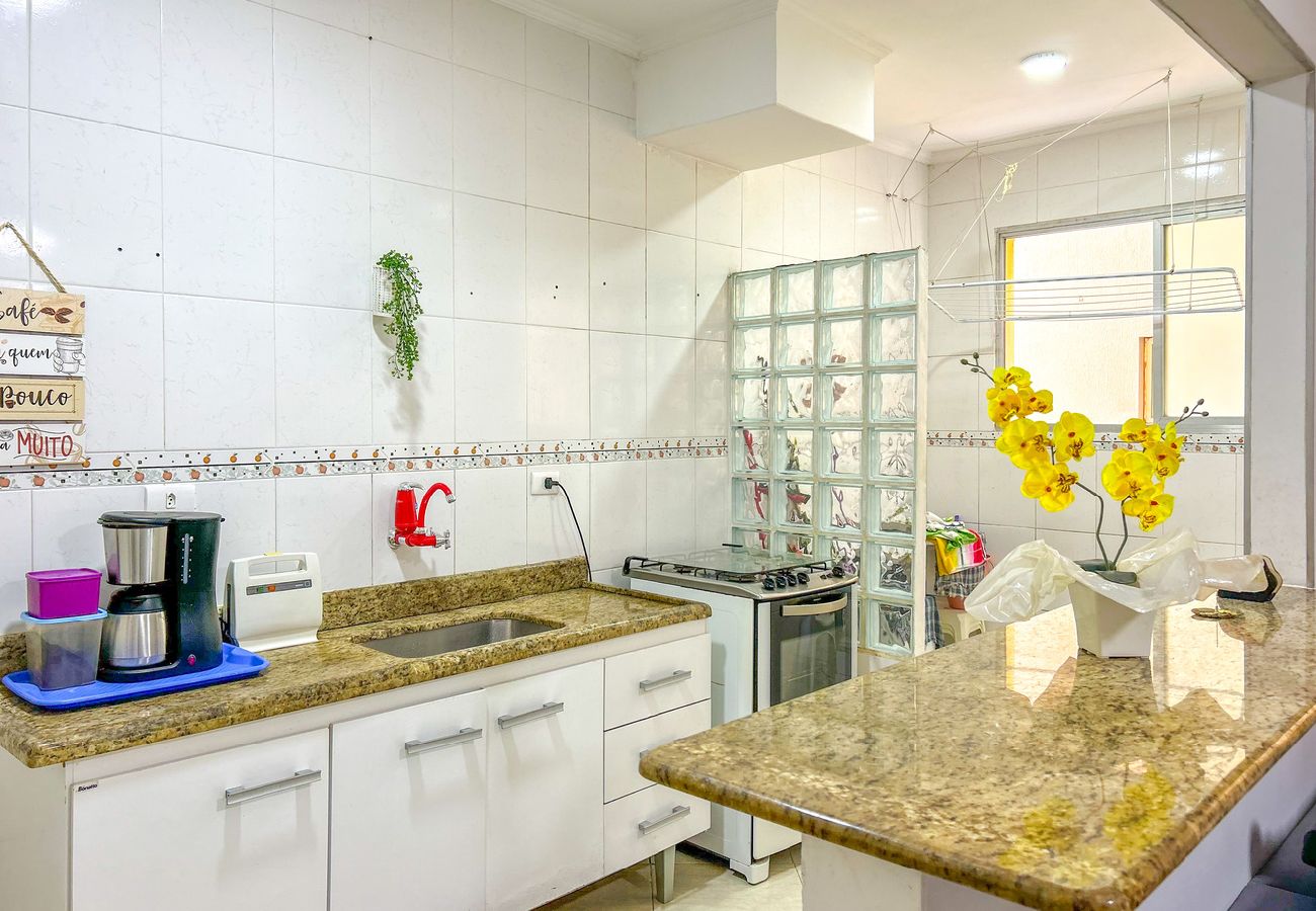 Apartamento em São Vicente - Apto a poucos metros da Praia do Gonzaguinha/SP Apartamento em São Vicente - Apto a poucos metros da Praia do Gonzaguinha/SP