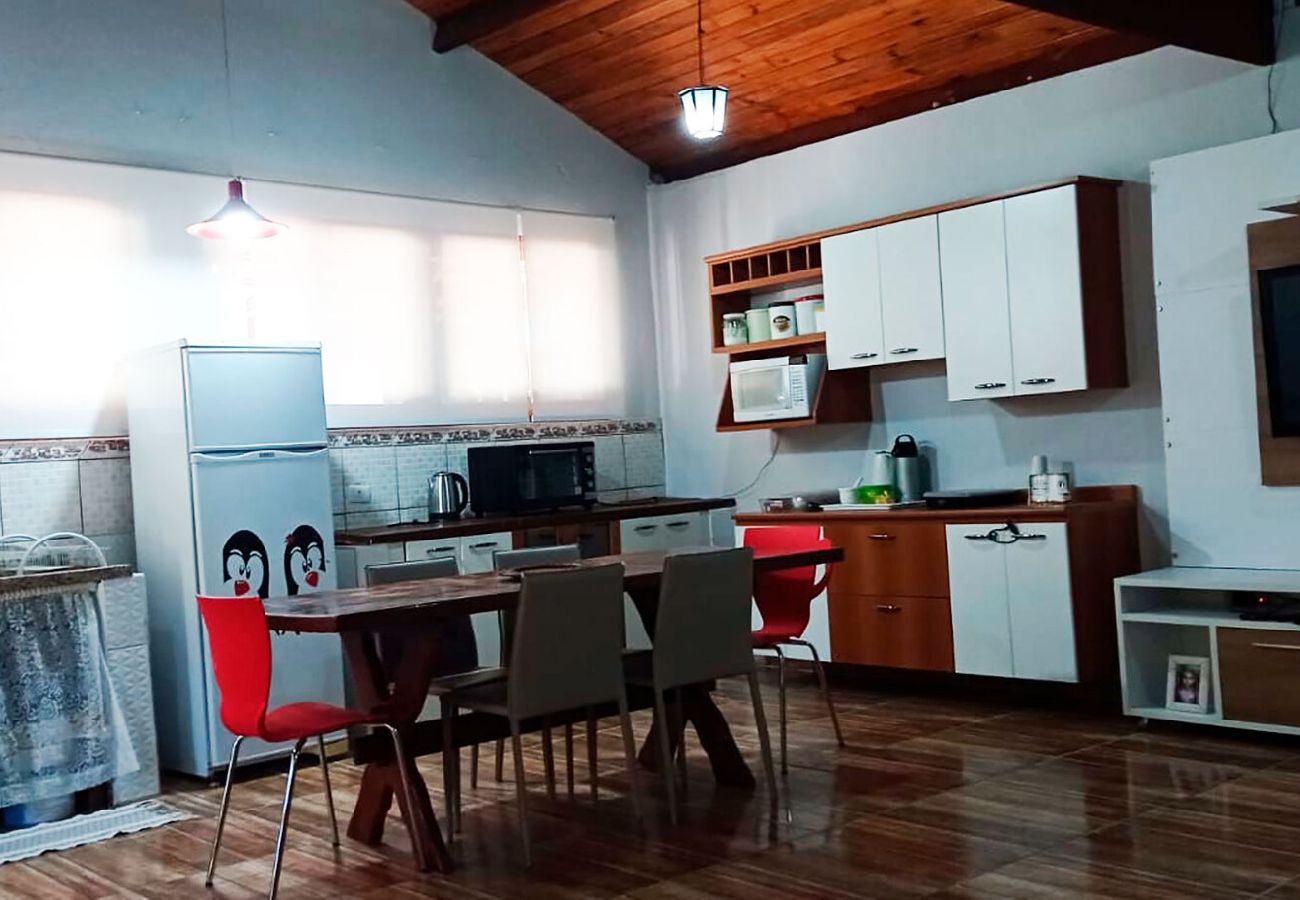 Casa em Extrema - Incrível chácara com pisc e churrasq em Extrema/MG Casa em Extrema - Incrível chácara com pisc e churrasq em Extrema/MG