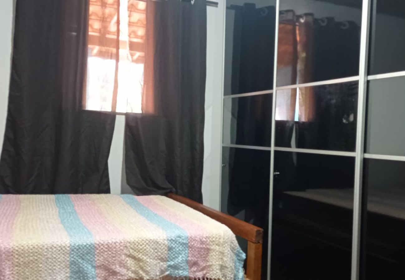 Casa em Extrema - Incrível chácara com pisc e churrasq em Extrema/MG Casa em Extrema - Incrível chácara com pisc e churrasq em Extrema/MG