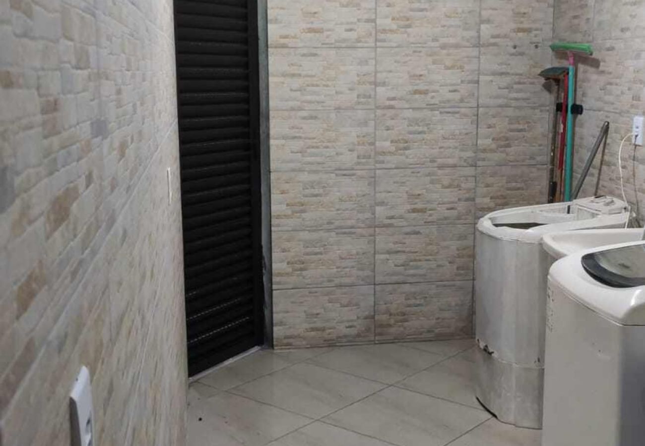 Casa em Extrema - Incrível chácara com pisc e churrasq em Extrema/MG Casa em Extrema - Incrível chácara com pisc e churrasq em Extrema/MG