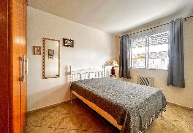 Apartamento em Santos - Apto com Wi-Fi | Ar | Smart TV | Garagem Apartamento em Santos - Apto com Wi-Fi | Ar | Smart TV | Garagem