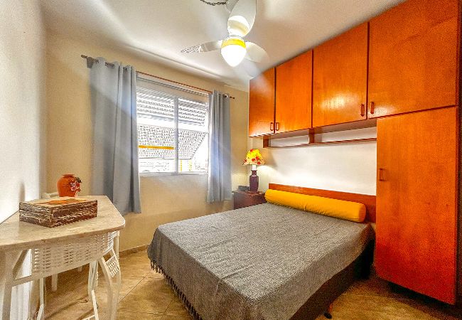 Apartamento em Santos - Apto com Wi-Fi | Ar | Smart TV | Garagem Apartamento em Santos - Apto com Wi-Fi | Ar | Smart TV | Garagem