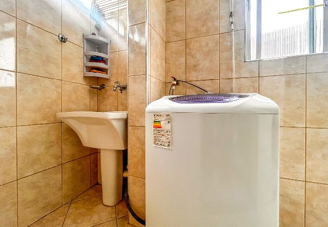 Apartamento em Santos - Apto com Wi-Fi | Ar | Smart TV | Garagem Apartamento em Santos - Apto com Wi-Fi | Ar | Smart TV | Garagem