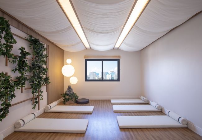 Aluguel por temporada com espaço de relaxamento na Vila Olímpia Aluguel por temporada em São Paulo numa zona de renome