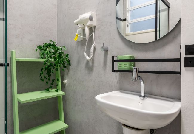 Estúdio em Rio de Janeiro - RD1205 (Zona4) Estúdio em Rio de Janeiro - RD1205 (Zona4)