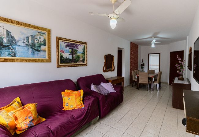 Apartamento em Praia Grande - Apto com bela vista a 100m da Praia da Guilhermina Apartamento em Praia Grande - Apto com bela vista a 100m da Praia da Guilhermina