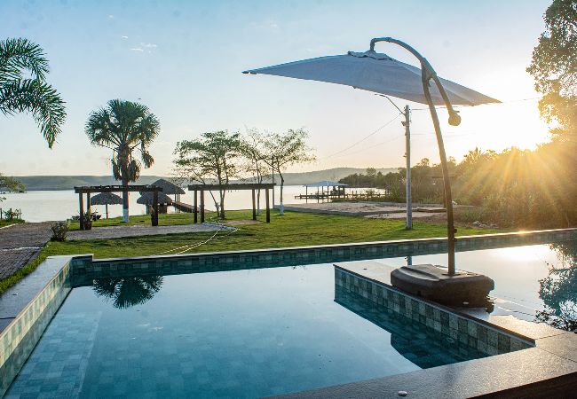 Casa em Lajeado - Refúgio incrível à beira do lago em Lajeado, TO Casa em Lajeado - Refúgio incrível à beira do lago em Lajeado, TO