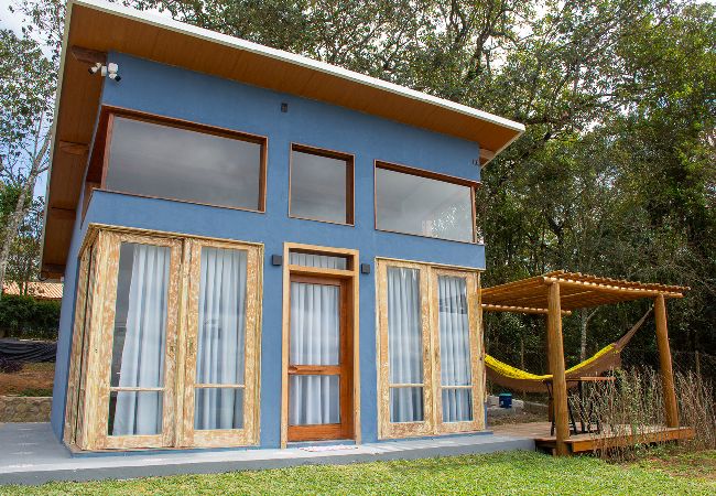 Chalé em Ibiúna - Cabana com jacuzzi e churrasqueira - Ibiúna/SP Chalé em Ibiúna - Cabana com jacuzzi e churrasqueira - Ibiúna/SP