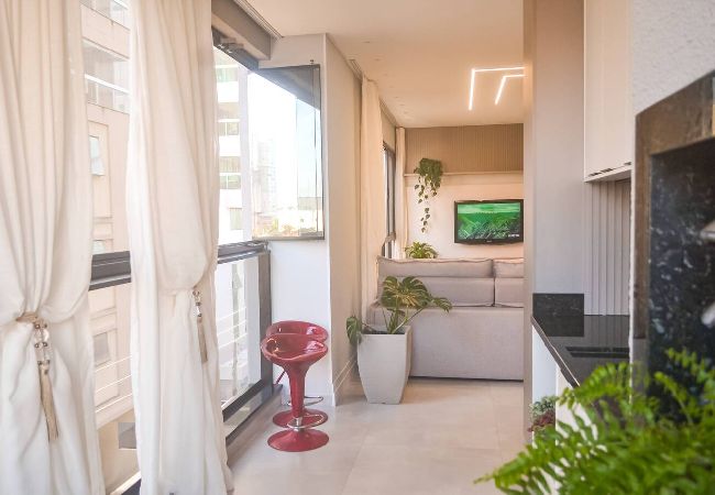 Apartamento em Itapema - Ótimo apto com WiFi à 550m do mar em Itapema/SC Apartamento em Itapema - Ótimo apto com WiFi à 550m do mar em Itapema/SC