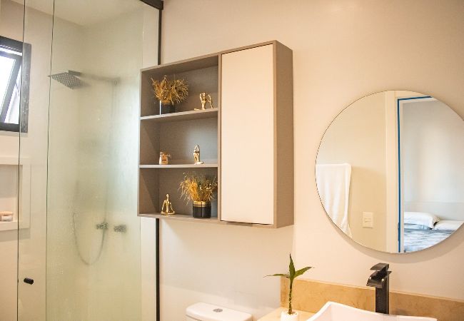 Apartamento em Itapema - Ótimo apto com WiFi à 550m do mar em Itapema/SC Apartamento em Itapema - Ótimo apto com WiFi à 550m do mar em Itapema/SC