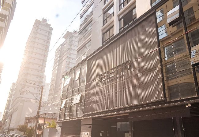 Apartamento em Itapema - Ótimo apto com WiFi à 550m do mar em Itapema/SC Apartamento em Itapema - Ótimo apto com WiFi à 550m do mar em Itapema/SC