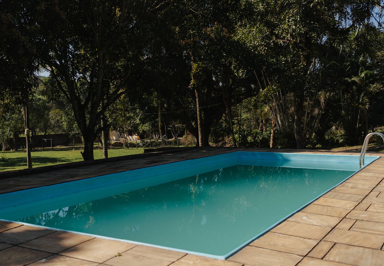 Casa em Magé - Casa de campo com churrasq e WiFi em Magé/RJ Casa em Magé - Casa de campo com churrasq e WiFi em Magé/RJ