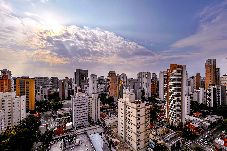 Apartamento em São Paulo - Apart-Hotel com WiFi e boa localização em Moema/SP