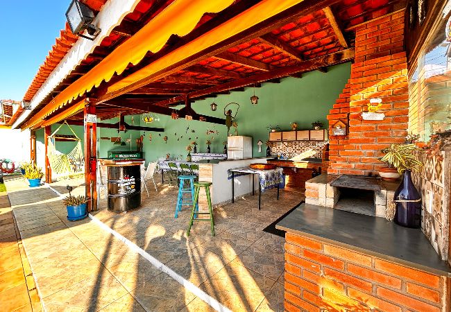 Casa em Mairinque - Chácara com piscina, churrasqueira, WiFi e quadra Casa em Mairinque - Chácara com piscina, churrasqueira, WiFi e quadra