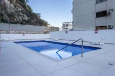 Apartamento em Rio de Janeiro - MRF1307 (Zona4)
