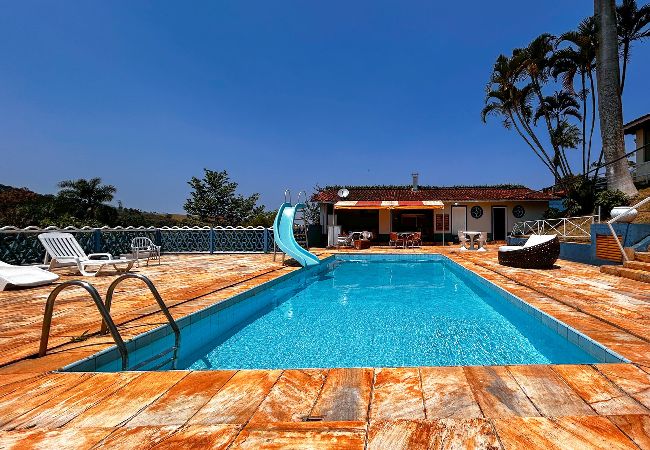Casa em Bragança Paulista - Refúgio confortável c piscina e lazer completo Casa em Bragança Paulista - Refúgio confortável c piscina e lazer completo