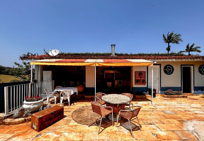 Casa em Bragança Paulista - Refúgio confortável c piscina e lazer completo Casa em Bragança Paulista - Refúgio confortável c piscina e lazer completo