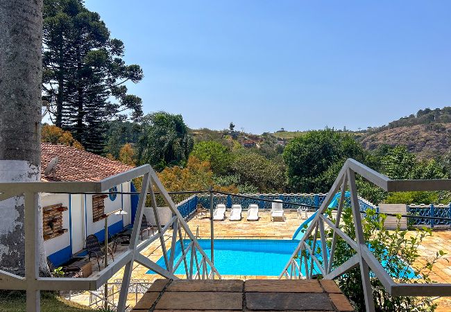 Casa em Bragança Paulista - Refúgio confortável c piscina e lazer completo Casa em Bragança Paulista - Refúgio confortável c piscina e lazer completo