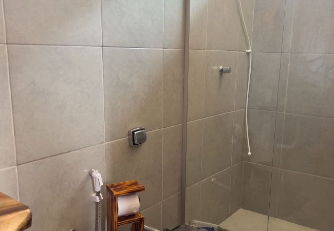 Chalé em Delfinópolis - Chalé com vista e acesso ao Rio Grande - MG Chalé em Delfinópolis - Chalé com vista e acesso ao Rio Grande - MG