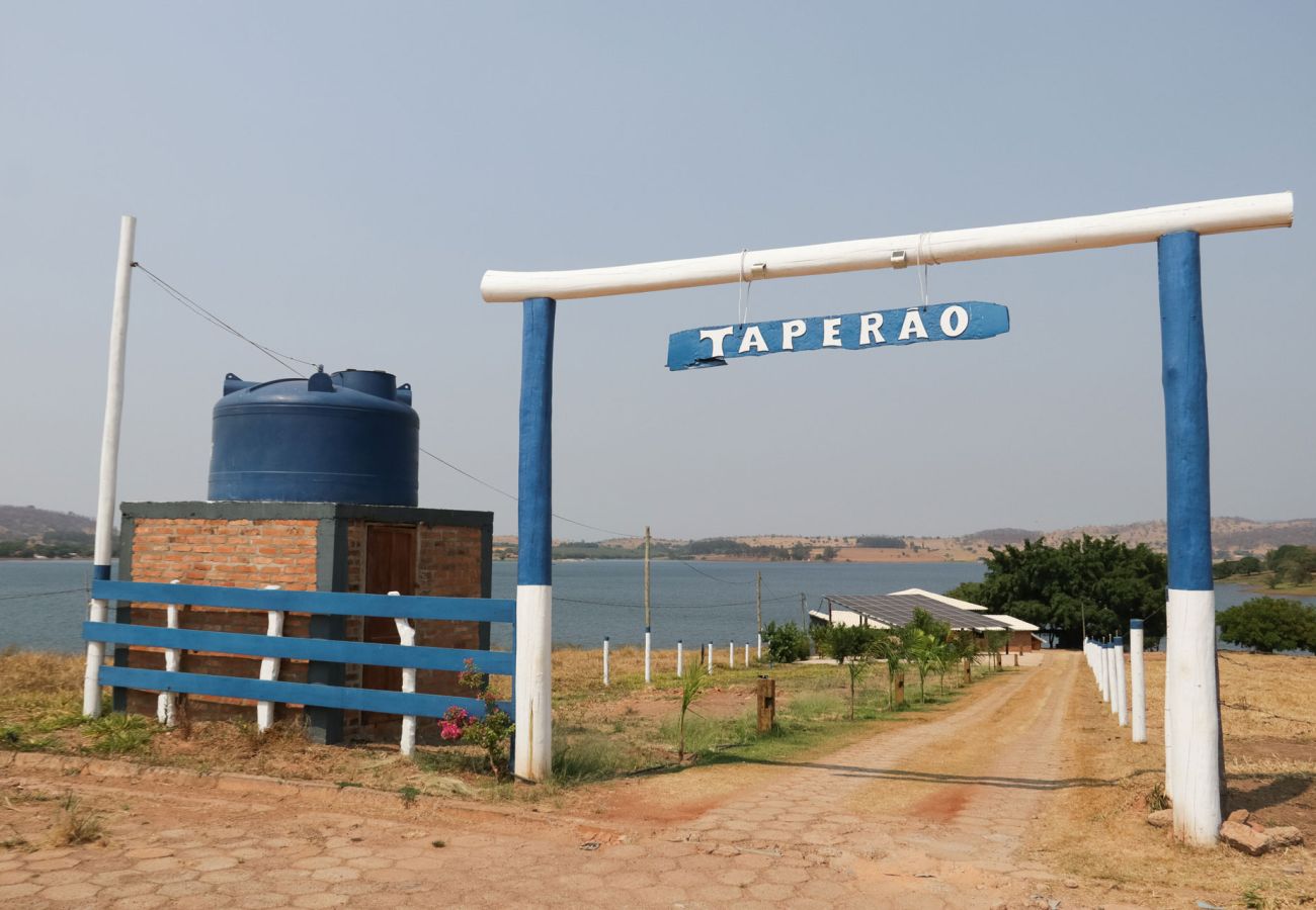 Chalé em Delfinópolis - Chalé com vista e acesso ao Rio Grande - MG Chalé em Delfinópolis - Chalé com vista e acesso ao Rio Grande - MG