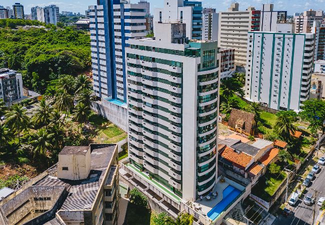 Apartamento em Salvador - Apto c vista à 350m da Praia de Armação -Salvador Apartamento em Salvador - Apto c vista à 350m da Praia de Armação -Salvador