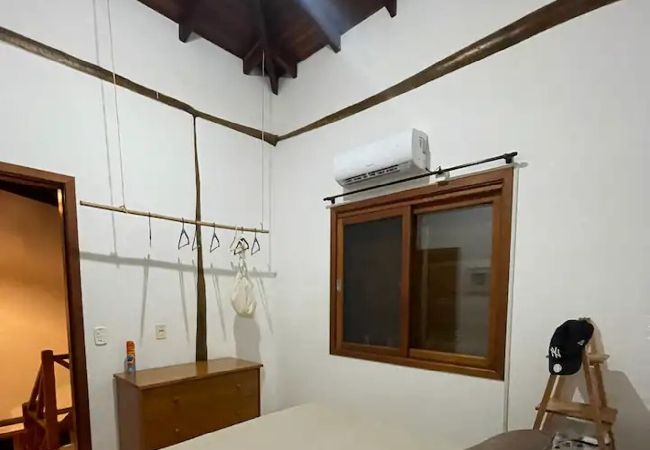 Casa em São Sebastião - Casa a 600m na Praia de Maresias com Wi-fi Casa em São Sebastião - Casa a 600m na Praia de Maresias com Wi-fi