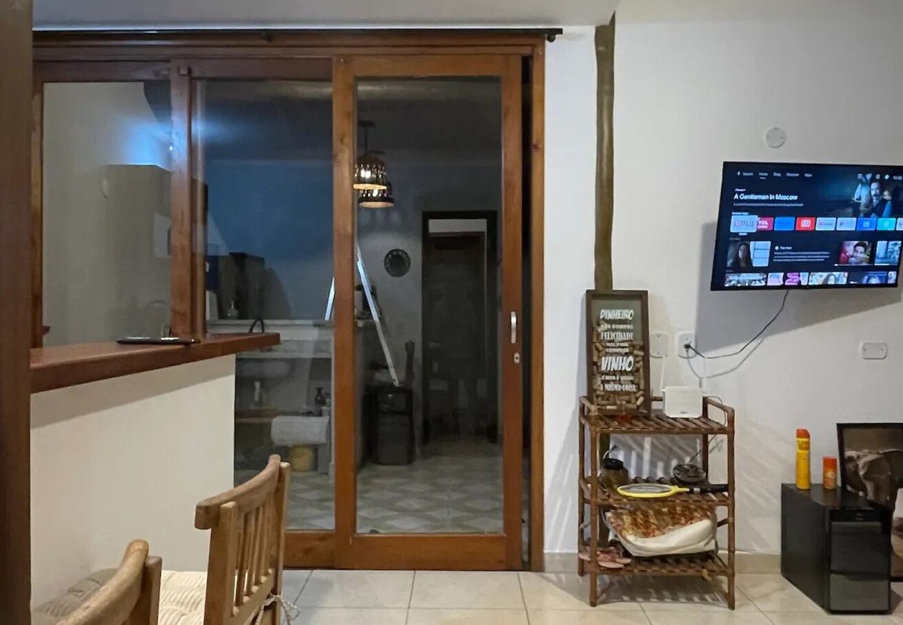 Casa em São Sebastião - Casa a 600m na Praia de Maresias com Wi-fi Casa em São Sebastião - Casa a 600m na Praia de Maresias com Wi-fi
