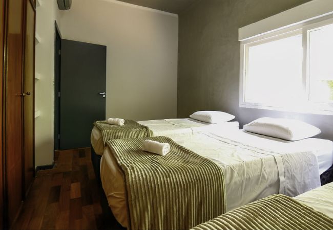 Casa em Atibaia - Sítio Cambará Iara – Refúgio tranquilo na natureza Casa em Atibaia - Sítio Cambará Iara – Refúgio tranquilo na natureza