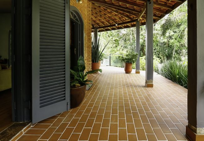 Casa em Atibaia - Sítio Cambará Iara – Refúgio tranquilo na natureza Casa em Atibaia - Sítio Cambará Iara – Refúgio tranquilo na natureza