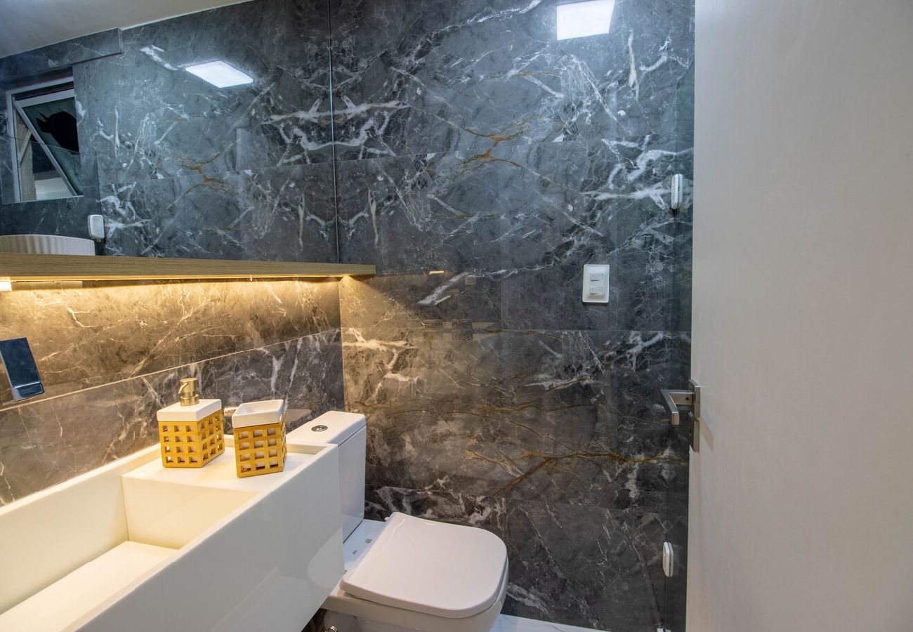 Apartamento em Fortaleza - Apto confortável com WI-FI e churrasqueira Apartamento em Fortaleza - Apto confortável com WI-FI e churrasqueira