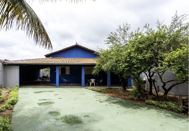 Casa em Goiânia - Casa próx ao Buriti Shopping, com churrasqueira Casa em Goiânia - Casa próx ao Buriti Shopping, com churrasqueira