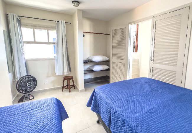 Apartamento em Cabo Frio - Aconchegante e espaçoso apto c piscina e churrasq Apartamento em Cabo Frio - Aconchegante e espaçoso apto c piscina e churrasq