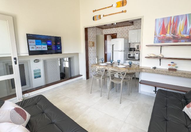 Apartamento em Cabo Frio - Aconchegante e espaçoso apto c piscina e churrasq Apartamento em Cabo Frio - Aconchegante e espaçoso apto c piscina e churrasq