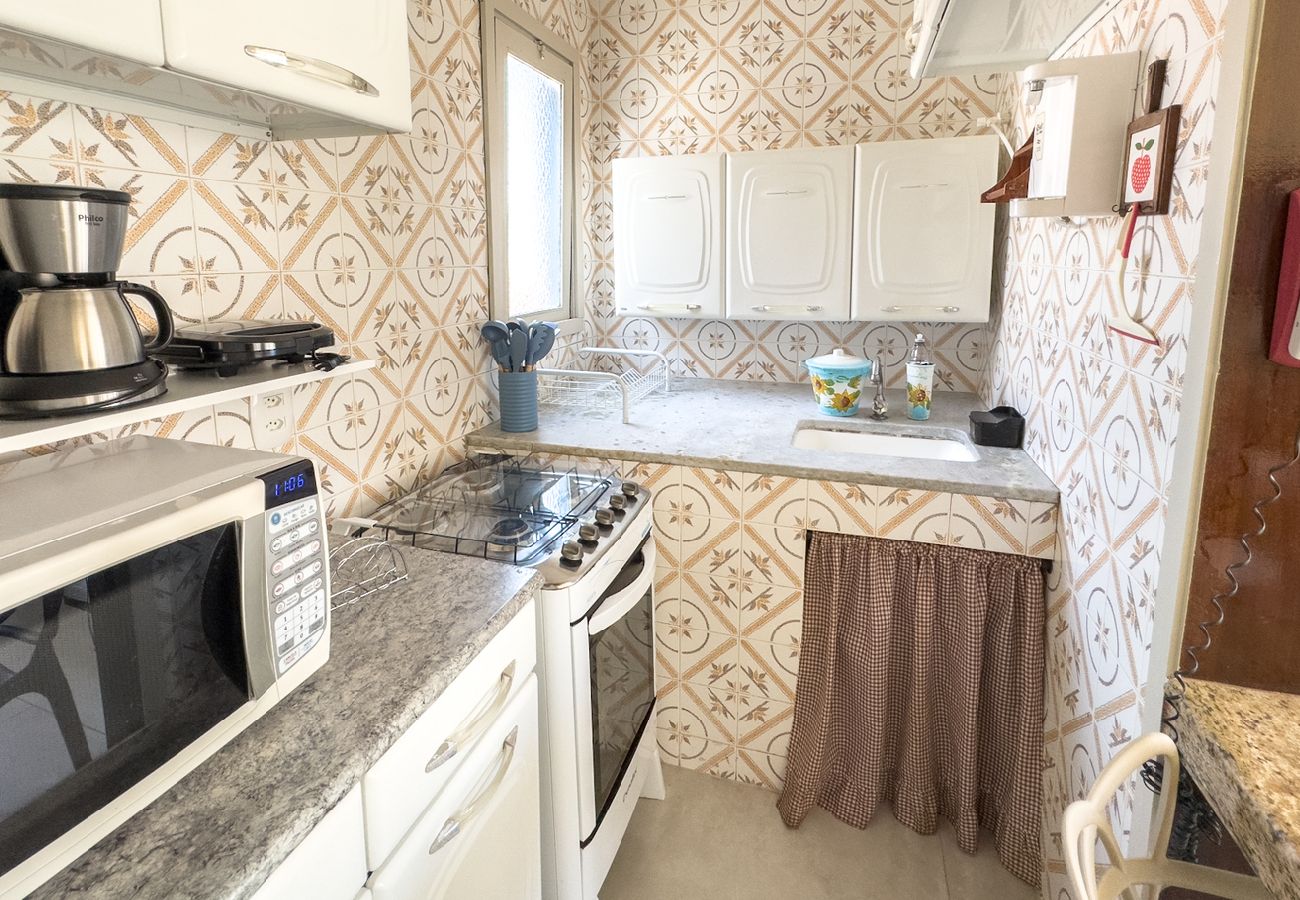 Apartamento em Cabo Frio - Aconchegante e espaçoso apto c piscina e churrasq Apartamento em Cabo Frio - Aconchegante e espaçoso apto c piscina e churrasq