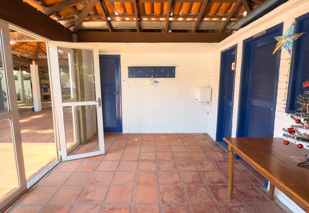 Apartamento em Cabo Frio - Aconchegante e espaçoso apto c piscina e churrasq Apartamento em Cabo Frio - Aconchegante e espaçoso apto c piscina e churrasq