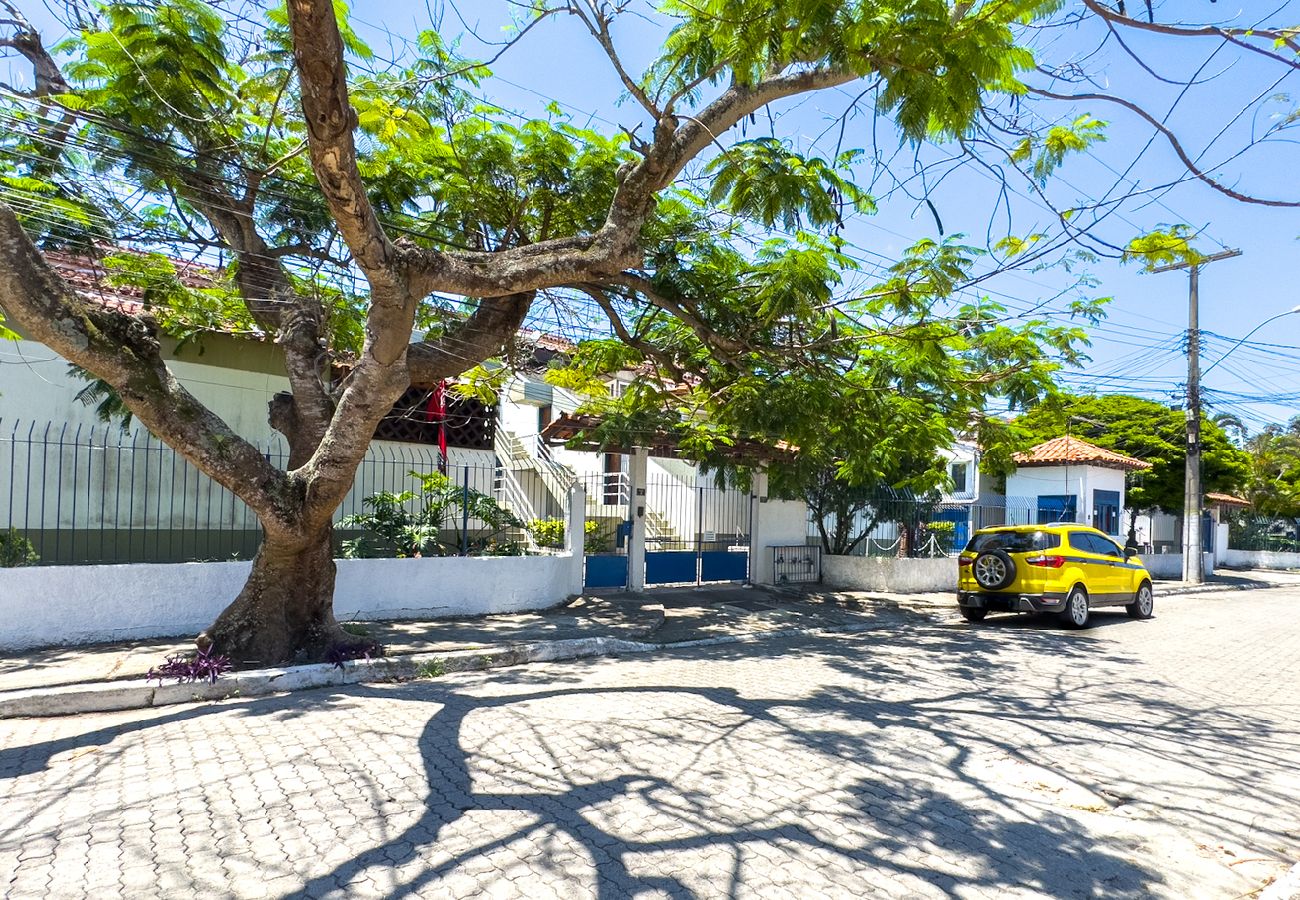 Apartamento em Cabo Frio - Aconchegante e espaçoso apto c piscina e churrasq Apartamento em Cabo Frio - Aconchegante e espaçoso apto c piscina e churrasq