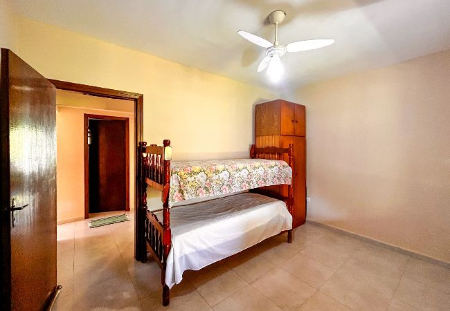 Casa de Campo em Salto - Chácara Iracema com lazer completo e Wi-Fi Casa de Campo em Salto - Chácara Iracema com lazer completo e Wi-Fi