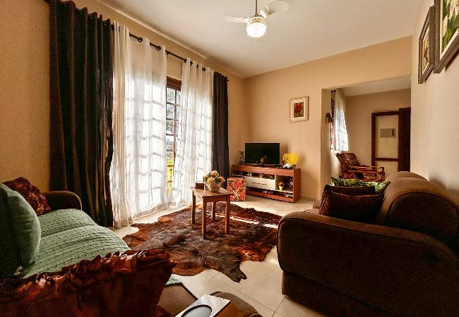 Casa de Campo em Salto - Chácara Iracema com lazer completo e Wi-Fi Casa de Campo em Salto - Chácara Iracema com lazer completo e Wi-Fi