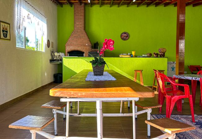 Casa de Campo em Salto - Chácara Iracema com lazer completo e Wi-Fi Casa de Campo em Salto - Chácara Iracema com lazer completo e Wi-Fi