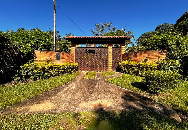 Casa de Campo em Salto - Chácara Iracema com lazer completo e Wi-Fi Casa de Campo em Salto - Chácara Iracema com lazer completo e Wi-Fi