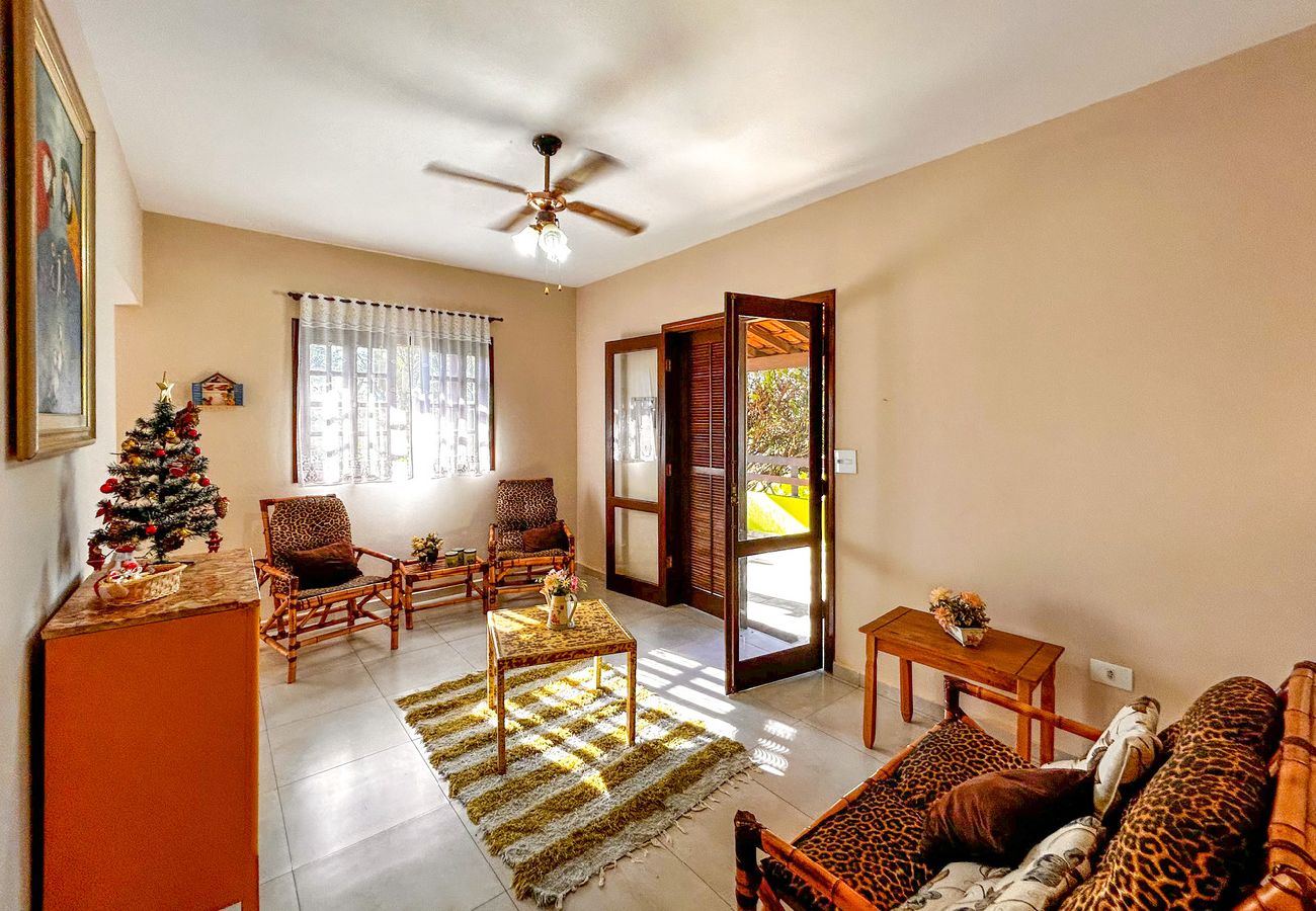 Casa de Campo em Salto - Chácara Iracema com lazer completo e Wi-Fi Casa de Campo em Salto - Chácara Iracema com lazer completo e Wi-Fi