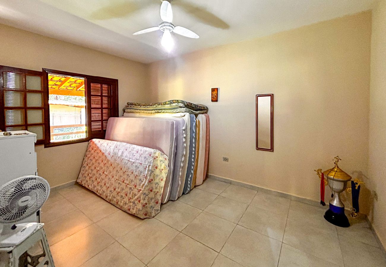 Casa de Campo em Salto - Chácara Iracema com lazer completo e Wi-Fi Casa de Campo em Salto - Chácara Iracema com lazer completo e Wi-Fi