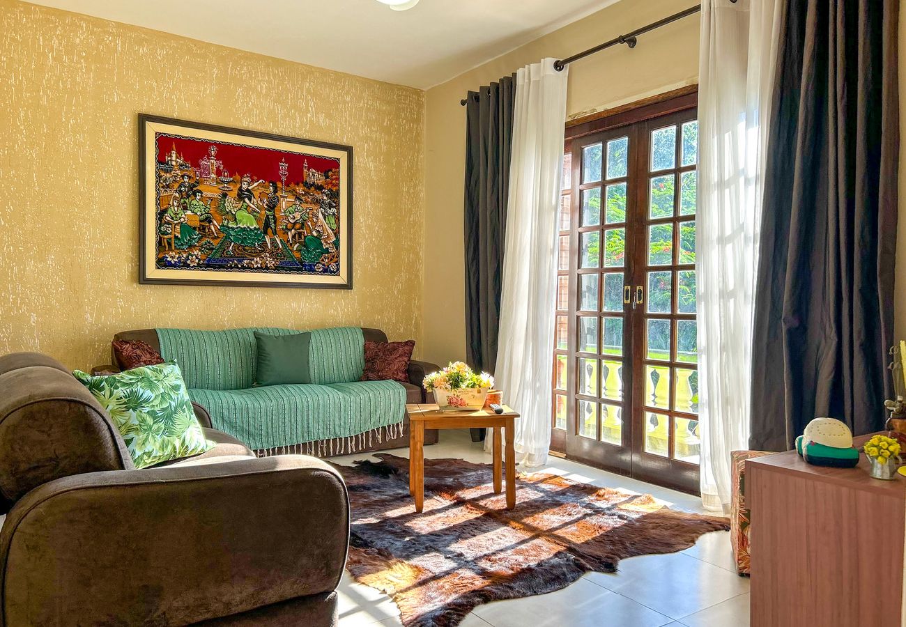 Casa de Campo em Salto - Chácara Iracema com lazer completo e Wi-Fi Casa de Campo em Salto - Chácara Iracema com lazer completo e Wi-Fi